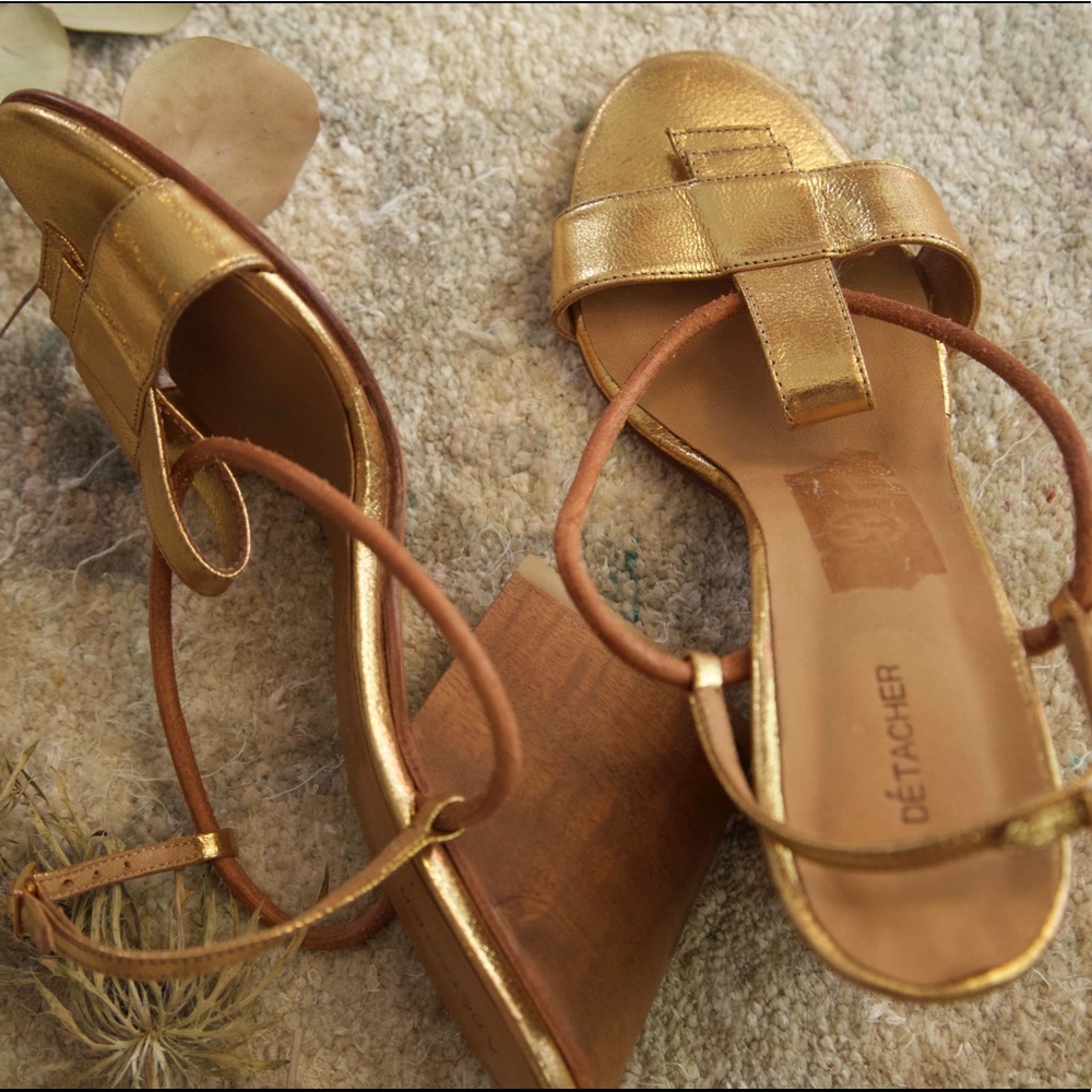A Détacher Gold Eloise Sandals Wedges